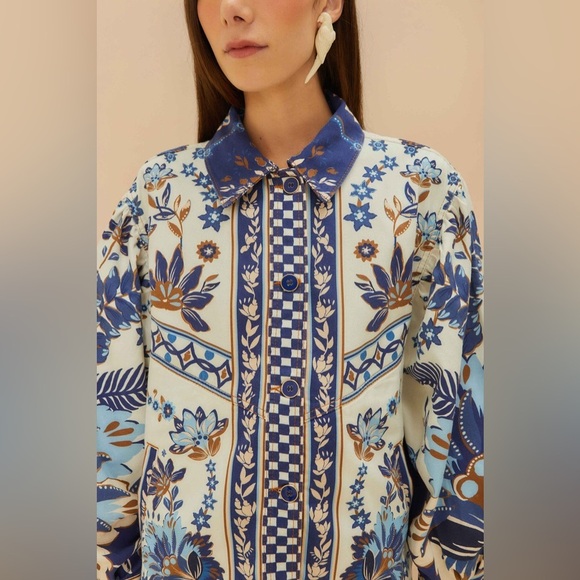 Farm Rio: Off-White Ana Tapestry Tropical Jacket - Winter - Picture 9 of 9